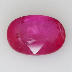 2,01 ct Rubí oval 8,99 x 6,51 x 3,37 mm
