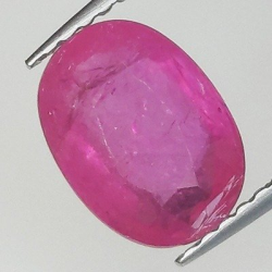 2,01 ct Rubí oval 8,99 x 6,51 x 3,37 mm