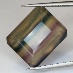 26,25 ct Fluorit Blue John Smaragdschliff 18,14 x 14,63 x 9,83 mm