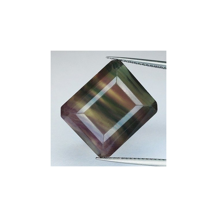 27,88 ct Fluorita Blue John Talla Esmeralda 17,44 x 14,73 x 10,70 mm