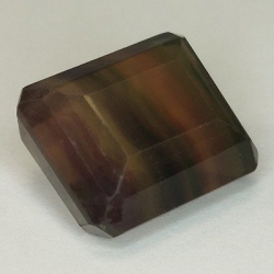 27,88 ct Fluorit Blue John Smaragdschliff 17,44 x 14,73 x 10,70 mm