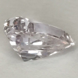 1,41 ct rosa Saphir im Phantasieschliff 7,84 x 5,69 x 4,12 mm