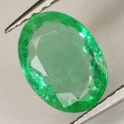 0,99 ct Émeraude ovale 7,97 x 5,92 x 3,15 mm