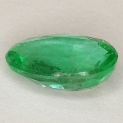 0,99 ct Oval Emeraldl 7,97 x 5,92 x 3,15 mm