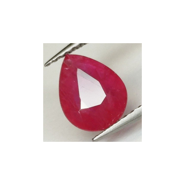 1,28 ct Rubis taille poire 8,45 x 6,64 x 2,80 mm