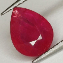 1,28 ct Rubin Birnenschliff 8,45 x 6,64 x 2,80 mm