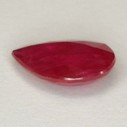 1,28 ct Rubí Talla pera 8,45 x 6,64 x 2,80 mm