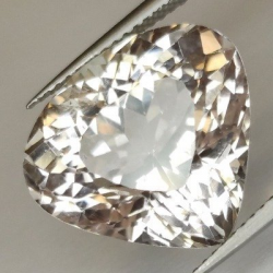 18,30 ct de kunzite naturelle taillée en poire 14,77 x 16,49 x 12,23 mm