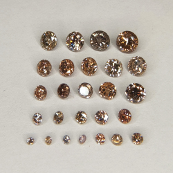 Brown diamond in round cut 1.00-3.65 mm