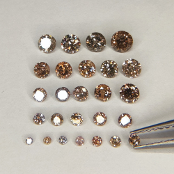 Brown diamond in round cut 1.00-3.65 mm