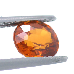 1,58 ct.  Grenat Spessartine Coupure Ovale