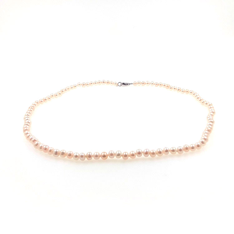 Collier de perles de rivière 5 mm en argent d'une longueur de 40 cm