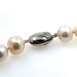 Collier de perles de rivière 10 mm en argent d'une longueur de 40 cm