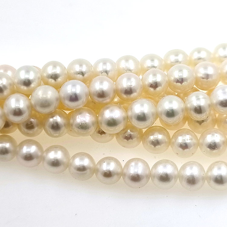 Perles de rivière de 7 mm d'une longueur de 40 cm