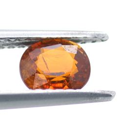 0,94 ct. Spessartine Granat im Ovalschliff