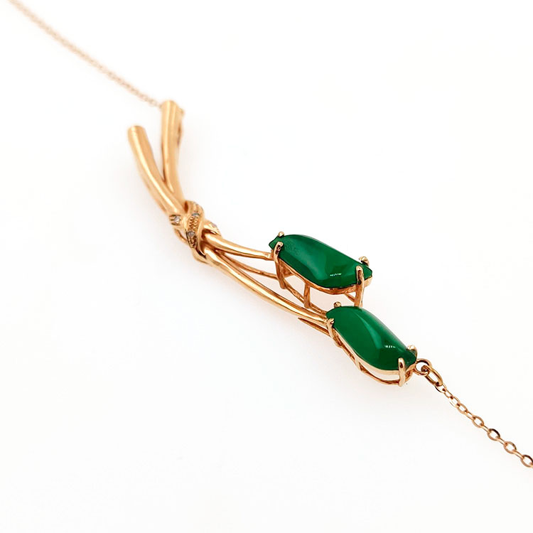 Collar de Jadeita Fei Cui Natural con Diamante Natural en oro blanco de 18kt