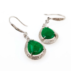 Pendientes de Jadeita Fei Cui Natural con Diamante Natural en oro blanco de 18kt