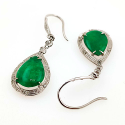 Pendientes de Jadeita Fei Cui Natural con Diamante Natural en oro blanco de 18kt