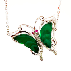 Collar Mariposa de Jadeita Fei Cui Natural con Diamante Natural en oro blanco de 18kt