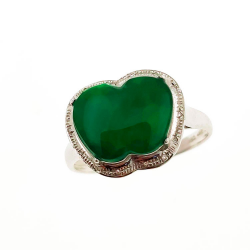 Anillo Pera de Jadeita Fei Cui Natural con Diamante Natural en oro blanco de 18kt