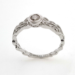 Anello con diamante in oro bianco 14kt Nodo celtico