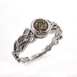 Diamantring aus 18kt Weißgold Keltischer Knoten