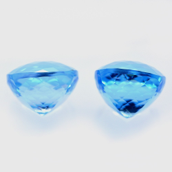 68,25 ct Topas Kissen Schnitt mit Schachbrett