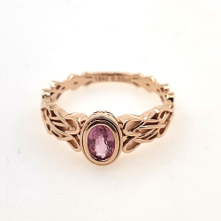 Unheated Padsparadcha Sapphire Ring in 18 kt rose gold Celtic knot