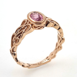 Unheated Padsparadcha Sapphire Ring in 18 kt rose gold Celtic knot