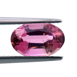 1,98 ct Turmalin im Ovalschliff, 10,05 x 6,25 mm