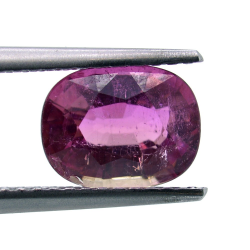 1,80 ct Turmalin im Ovalschliff 8,38 x 6,56 mm