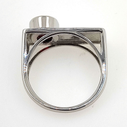 Anillo de gemas en Plata de Ley 925 bañada en oro amarillo, oro rosa o rodio blanco.