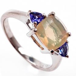Anillo de ópalo y tanzanita en plata 925 bañada en rodio