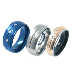 Anillo de Diamante y Titanio