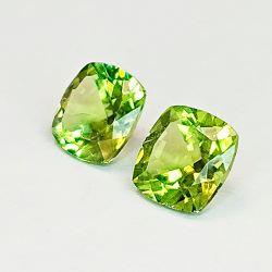 6 mm cushion-cut peridot, 2 pieces