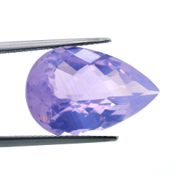 13,52ct  Amethyst Birne Schnitt mit Schachbrett 20,82x13,83mm