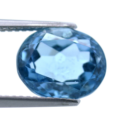 5,01 ct London Blue Topaz Oval Cut