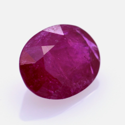 2,50 ct. Rubis Coupure Ovale