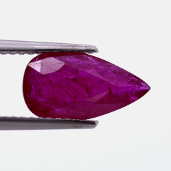 2,16 ct. Ruby Pear Cut