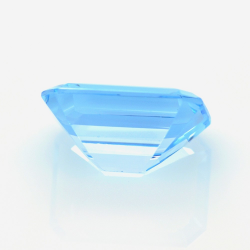 13,35 ct Blue Topaz Emerald Cut