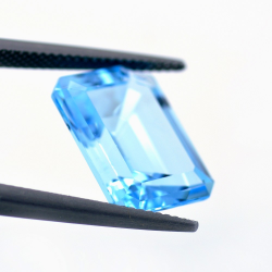 13,62 ct Blue Topaz Emerald Cut