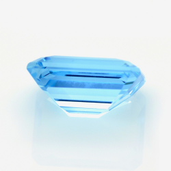 13,89 ct Topaze Bleu Taille Émeraude