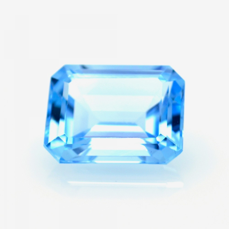 14,51 ct Topaze Bleu Taille Émeraude