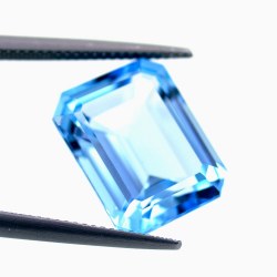 14,51 ct Topaze Bleu Taille Émeraude