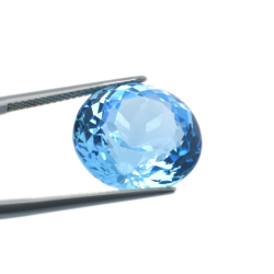 19,34 ct Blue Topaz Oval Cut