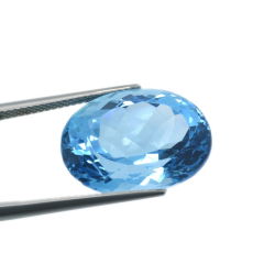 22,56 ct Blue Topaz Oval Cut