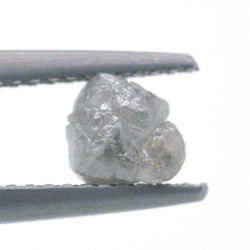 0,81 ct Rough Diamond