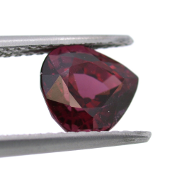 2.25 ct Granato Rodolite Taglio Goccia