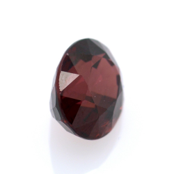 2.69 ct Granato Rodolite taglio Ovale