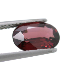 2.89 ct Rhodolite Garnet Oval Cut